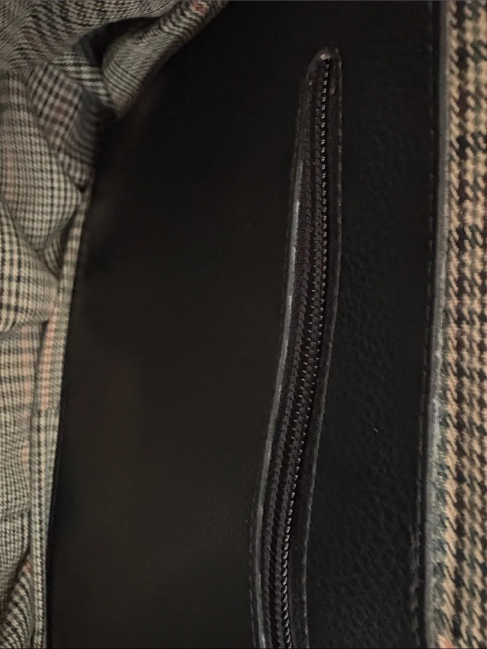 Barrington Black Leather Mens Weekender Bag